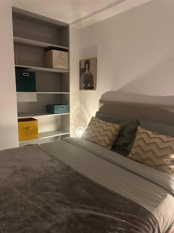 Stylish Renovated Apartment In Chiado Lisboa Ngoại thất bức ảnh