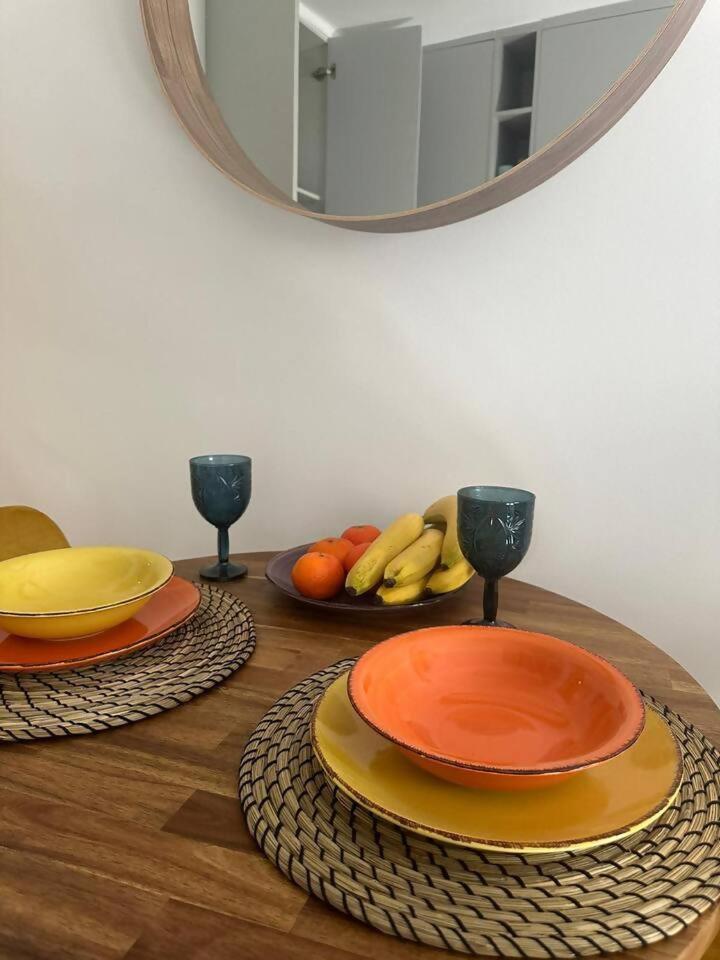 Stylish Renovated Apartment In Chiado Lisboa Ngoại thất bức ảnh