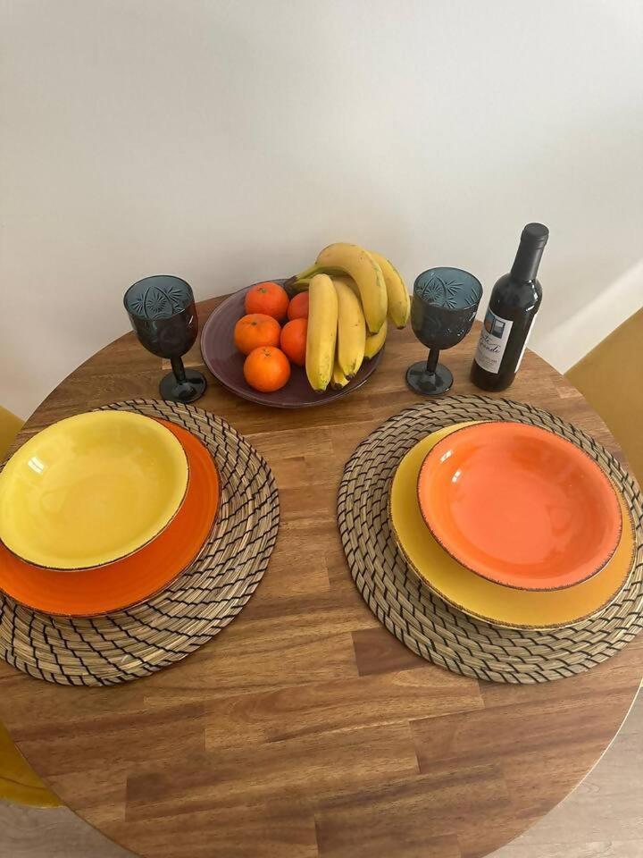 Stylish Renovated Apartment In Chiado Lisboa Ngoại thất bức ảnh
